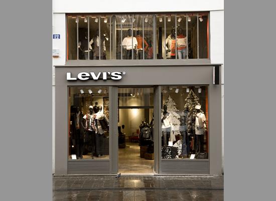 Levi's drop in sale forecast